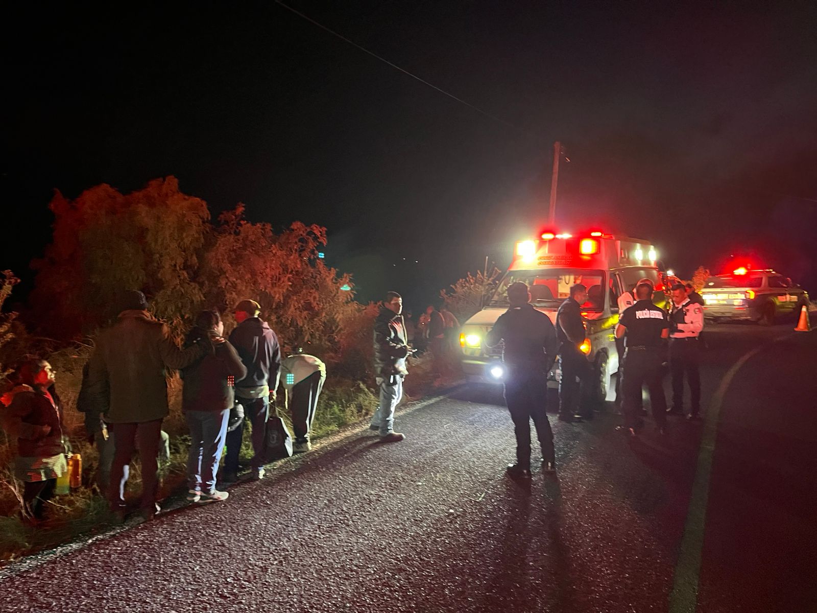 Dos personas fallecidas y 9 más lesionadas dejó accidente en la Coxcatlán-Zoquitlán