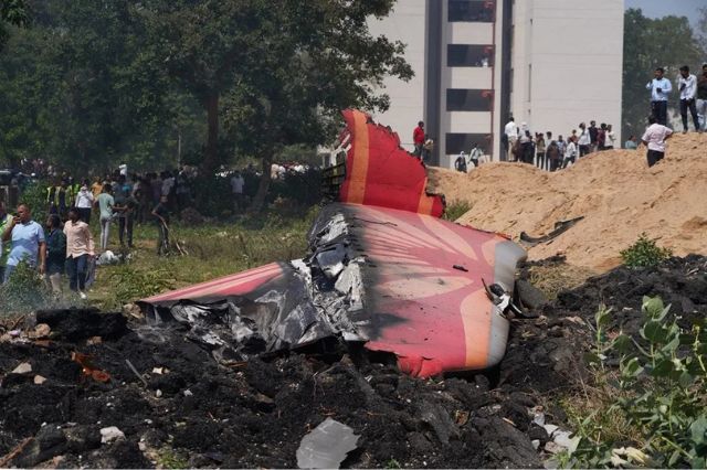 Milagro en India: un solo sobreviviente tras accidente aéreo en Ahmedabad