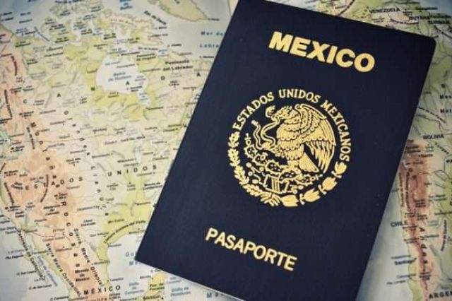 Cómo obtener pasaporte mexicano con 50% de descuento en 2026
