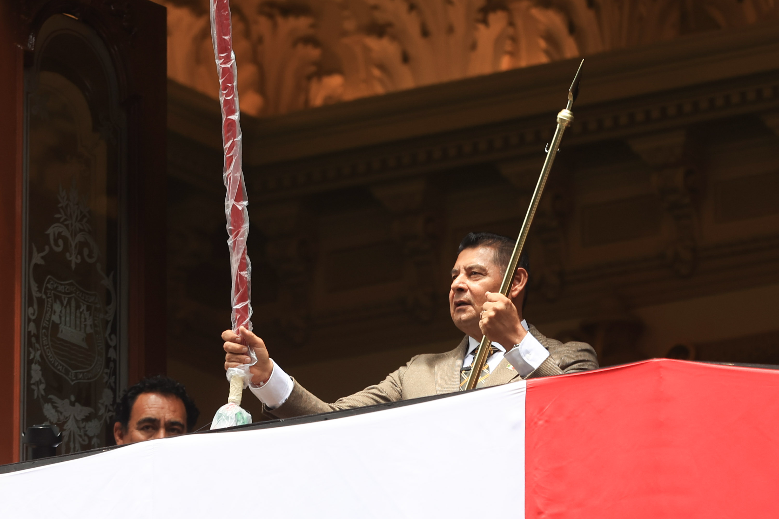 VIDEO Armenta ensaya la ceremonia del Grito de Independencia