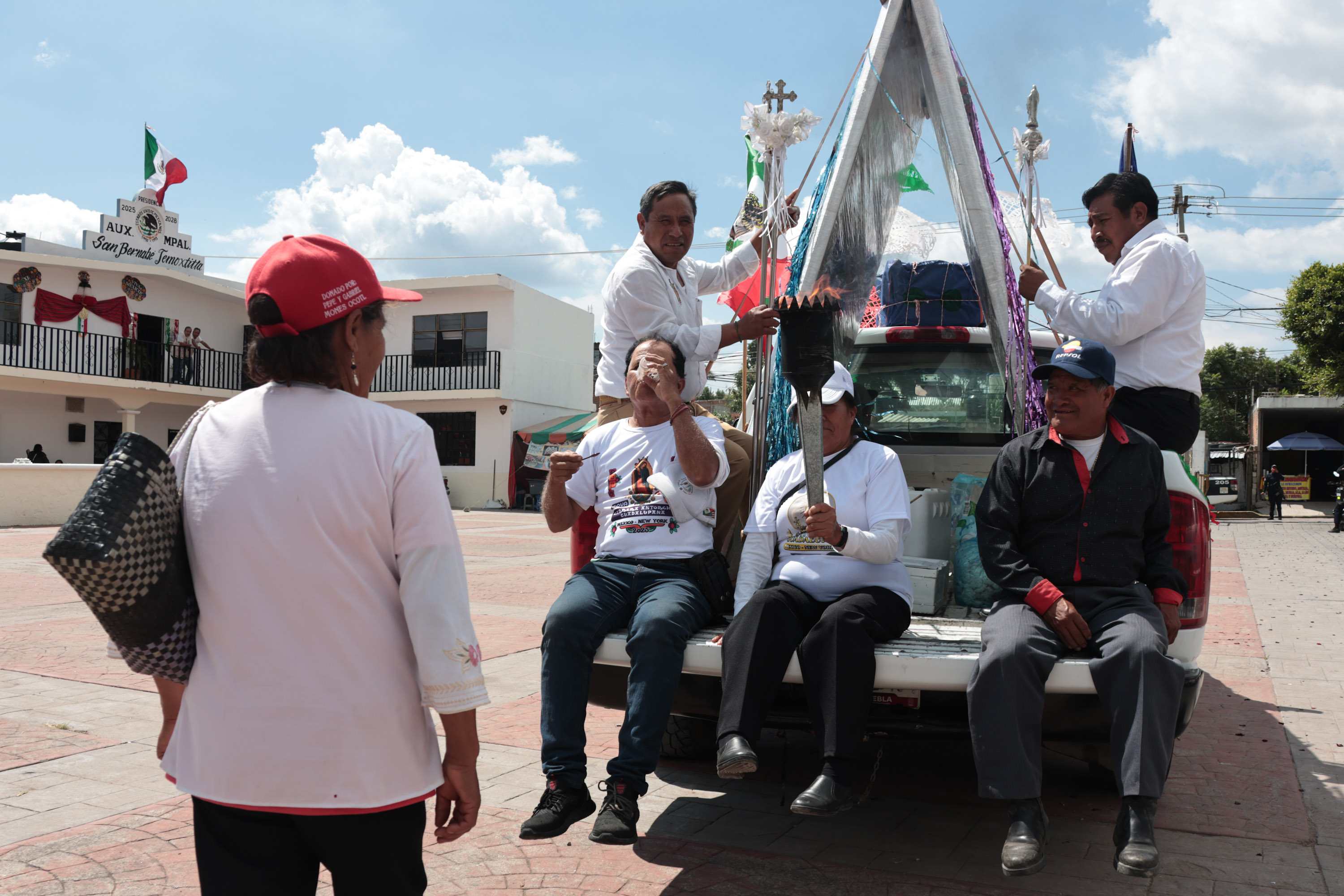 VIDEO Arriba la Carrera Antorcha Guadalupana 2025 a San Bernabé Temoxtitla
