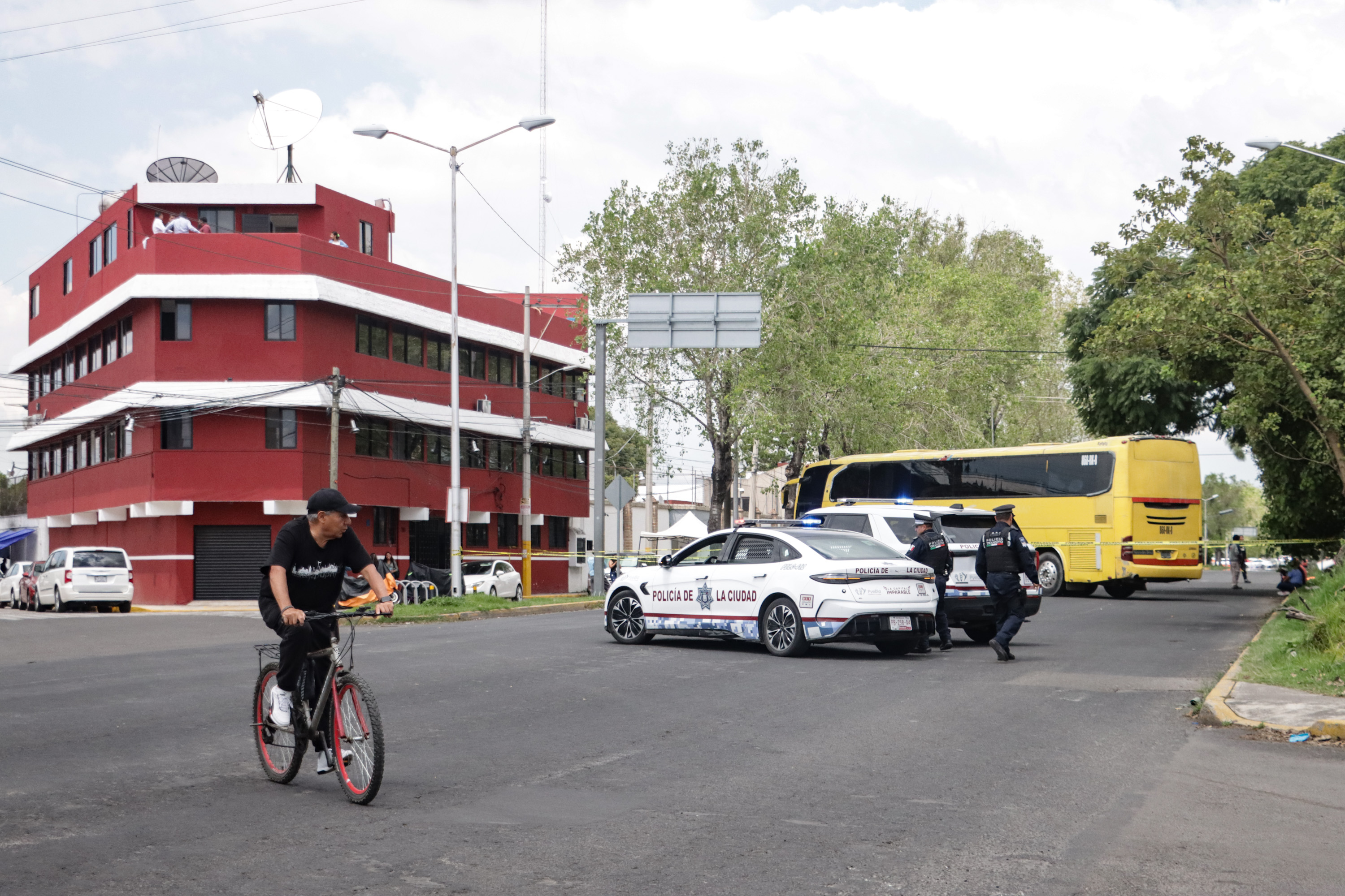 VIDEO Manifestantes cierran el bulevar de San Felipe en Puebla