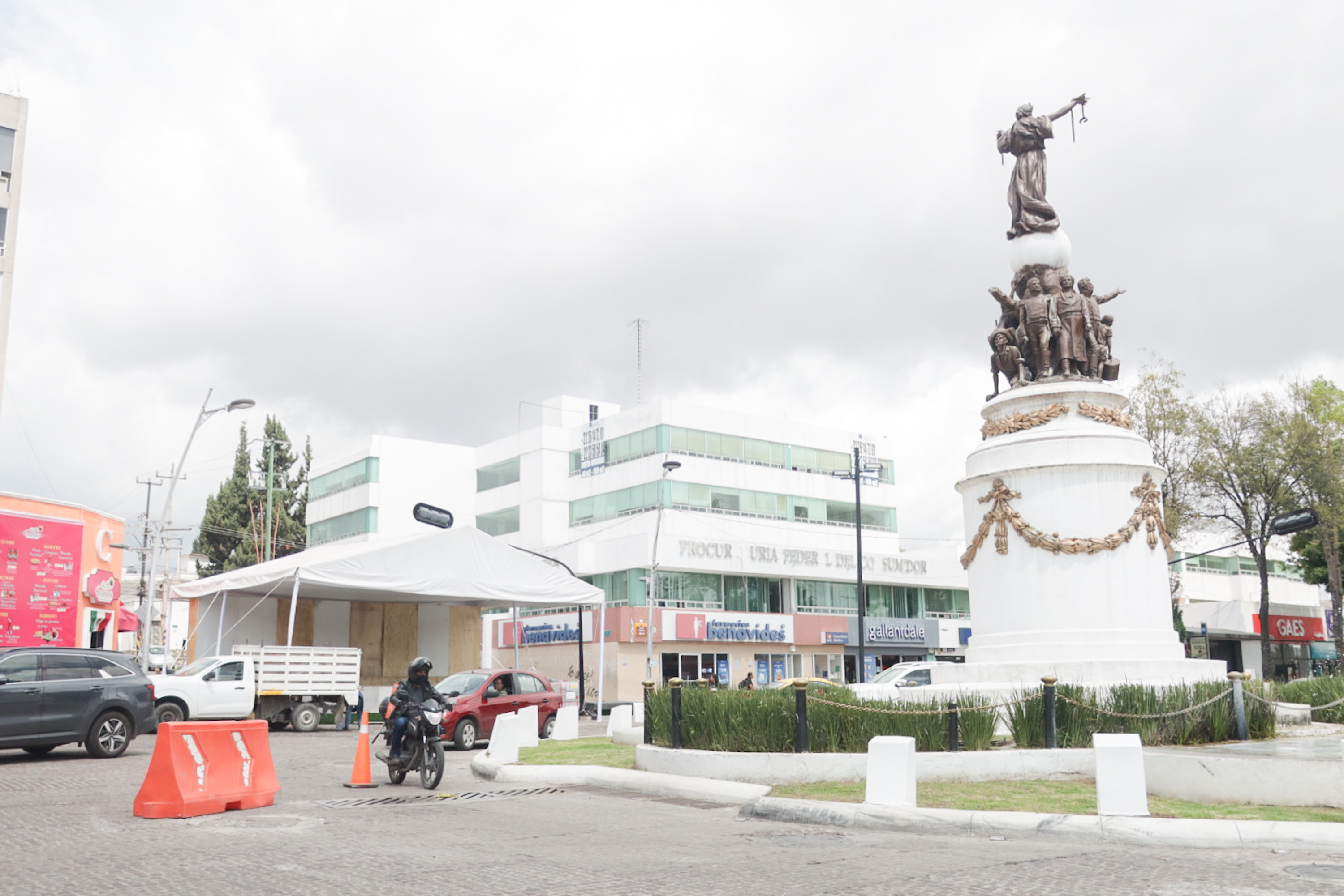 Hay cierre de circulación en la calle 19 Sur y avenida Juárez