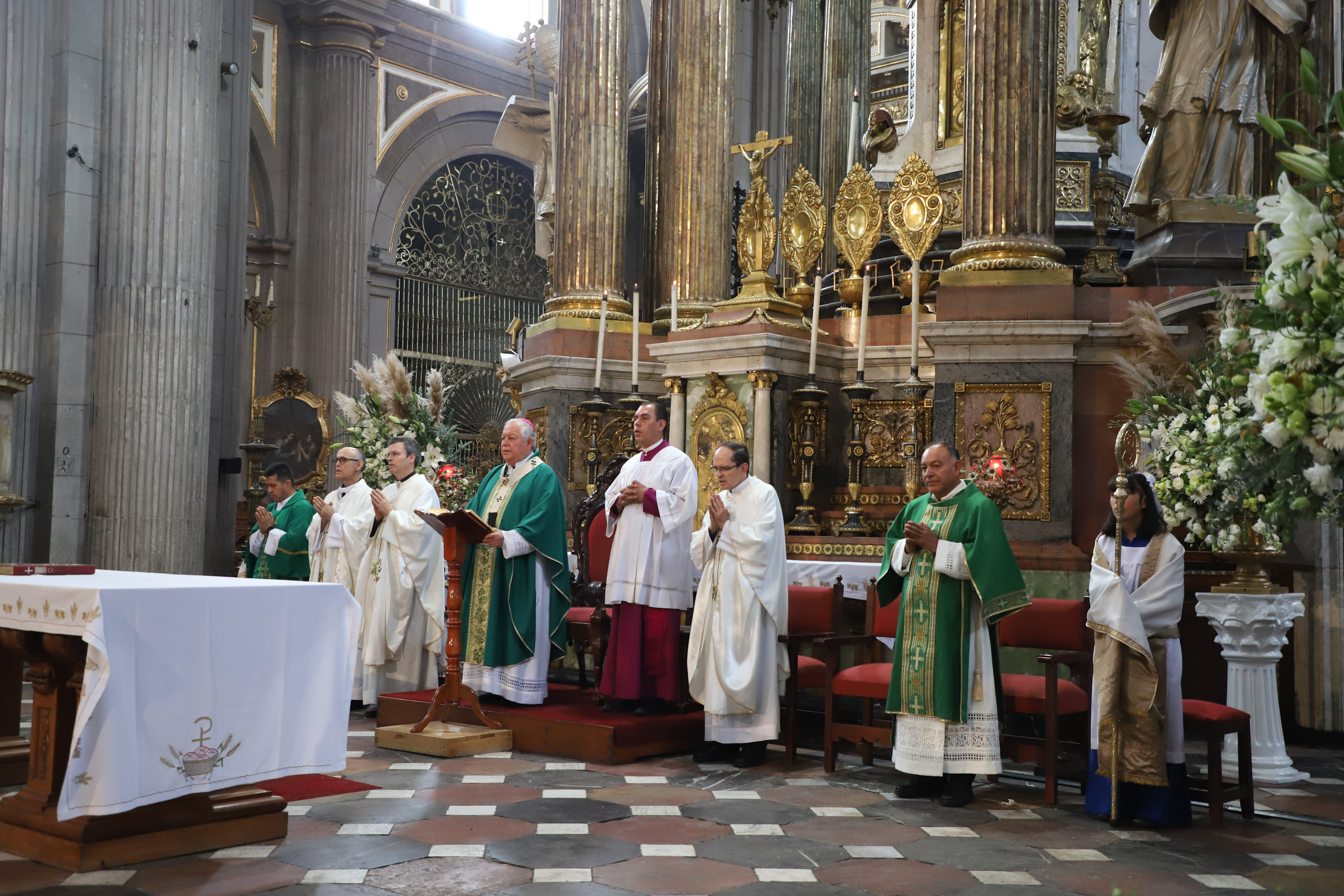 La sociedad no debe ser indiferente ante el sufrimiento de los demás: Arzobispo de Puebla 