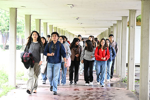 Ante retos sociales en escuelas, indispensable intervención del trabajo social