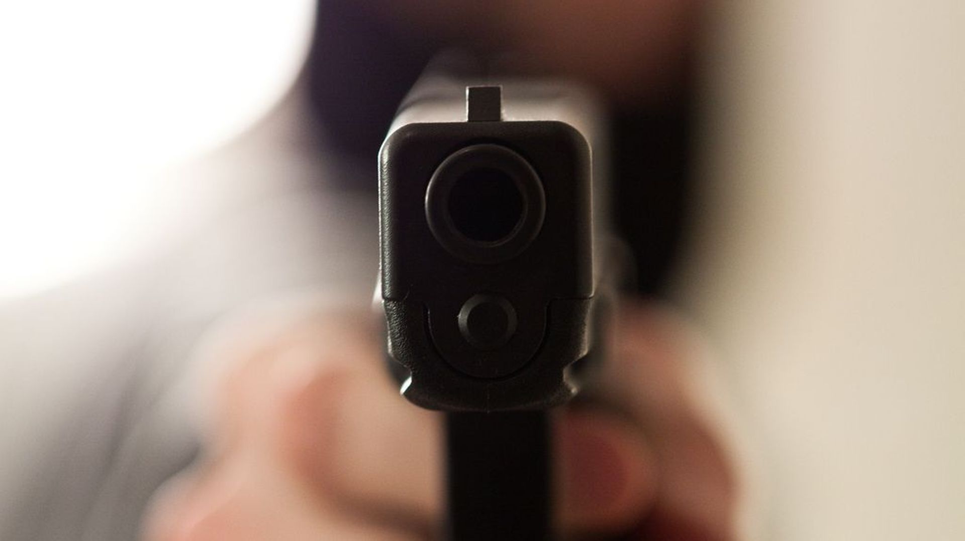 Despojan de 180 mil pesos a una mujer en el Parque Industrial 2000