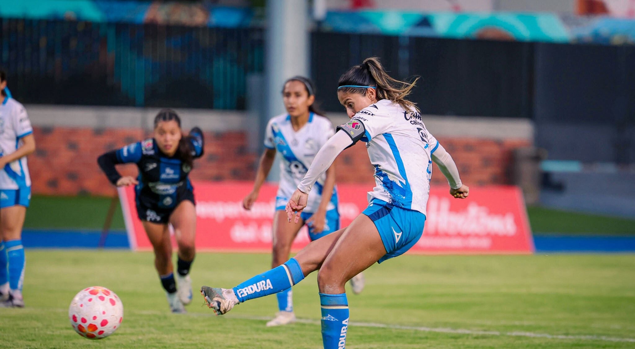 VIDEO Querétaro y Puebla Femenil arrancan con igualada