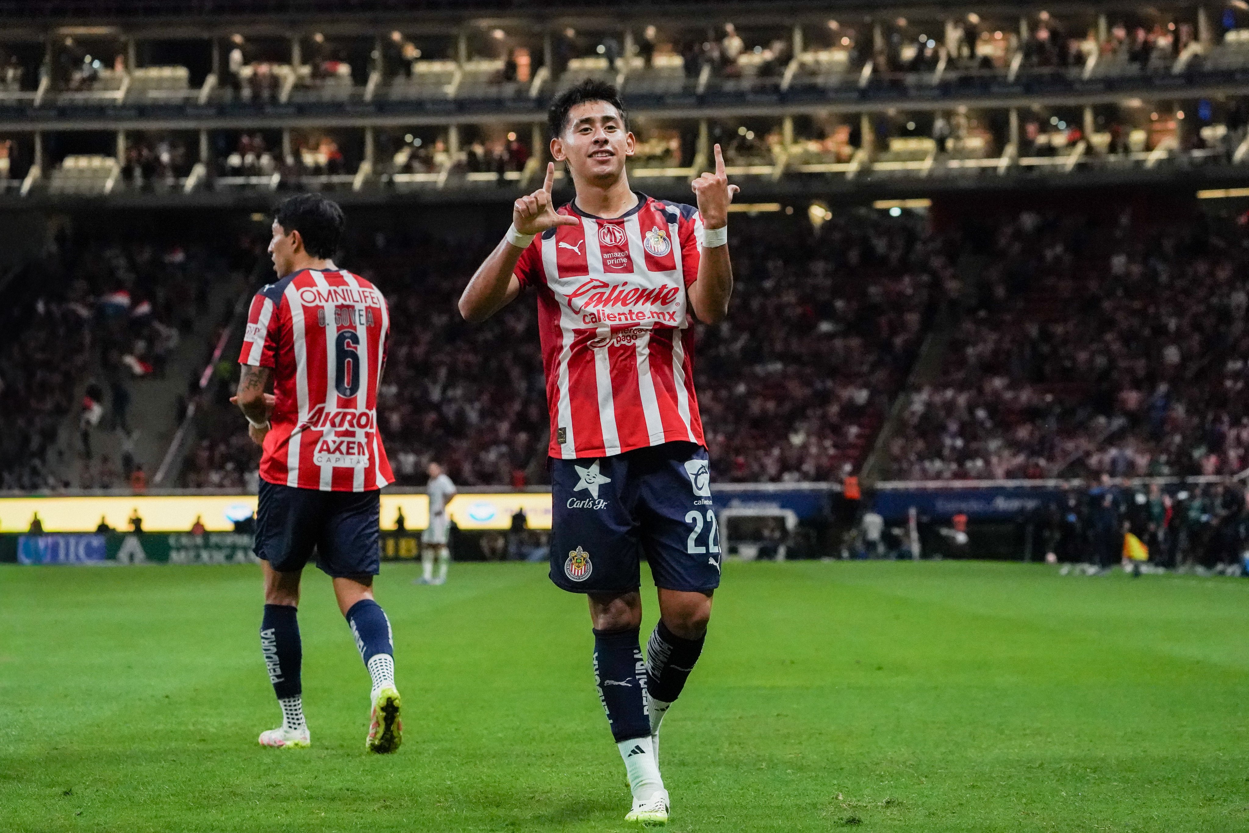 VIDEO Chivas reacciona y se impone al Necaxa
