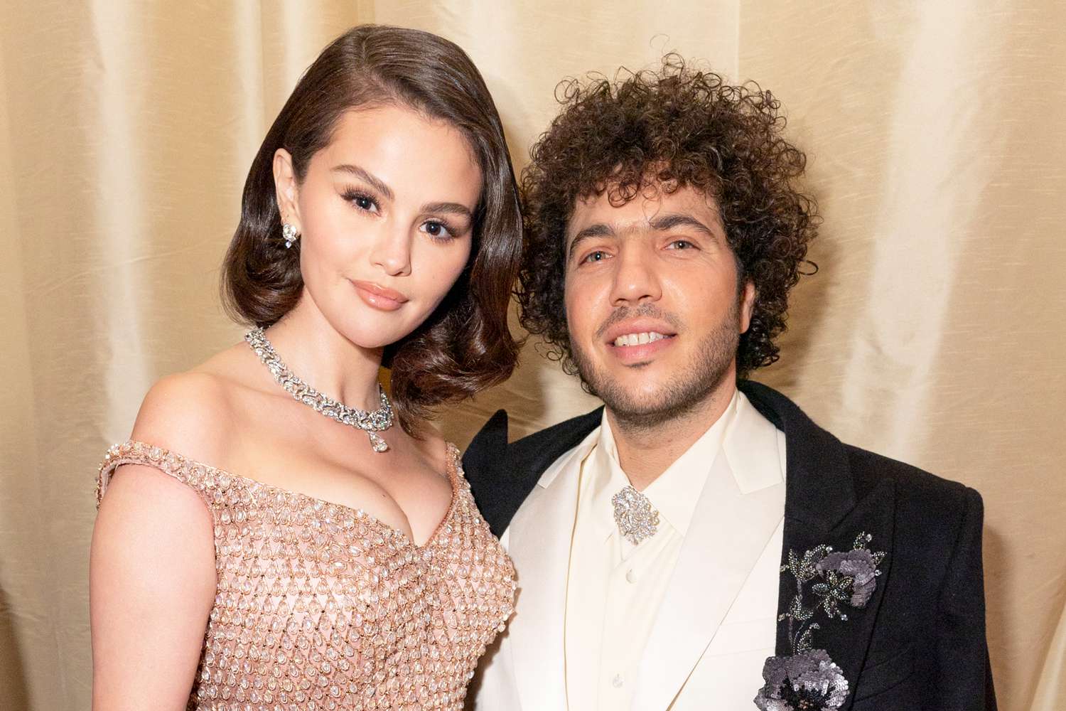 Filtran imágenes del montaje previo a la boda de Selena Gomez y Benny Blanco