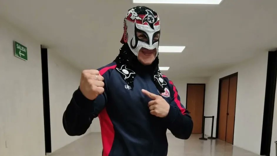 Una fuerte lesión le podría costar su lugar en la WWE a Octagón Jr.