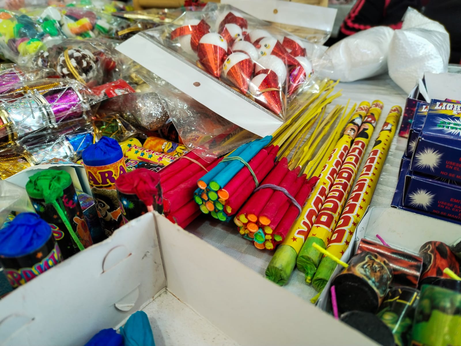 Habrá multas y sanciones por el uso de pirotecnia en Puebla