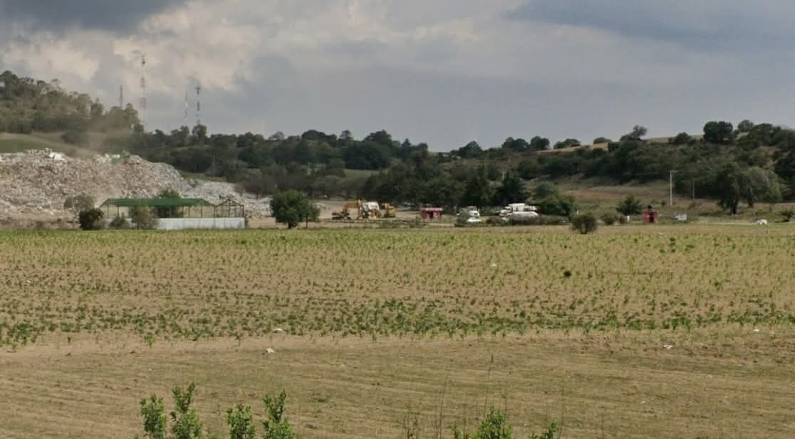 Rescatan a mujer que pedía auxilio cerca del relleno sanitario en Serdán