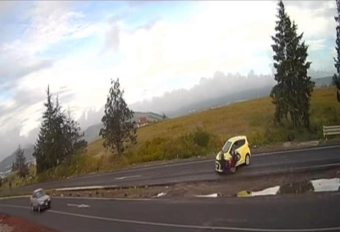 Muere motociclista tras ser embestido por unidad sobre carretera Chignahuapan-Zacatlán 