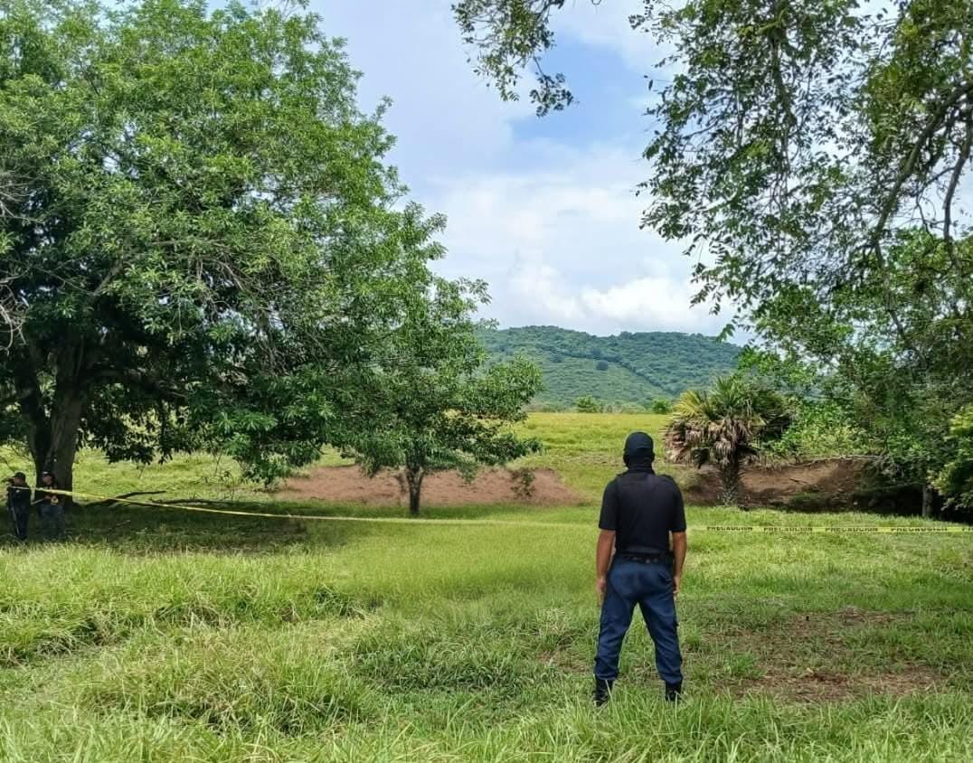Hallan cuerpo en avanzado estado de descomposición en potrero de Venustiano Carranza 