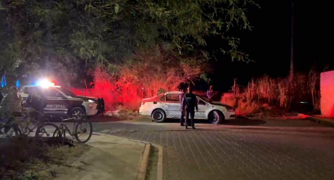 Localizan a hombre sin vida en terreno baldío en Tehuacán