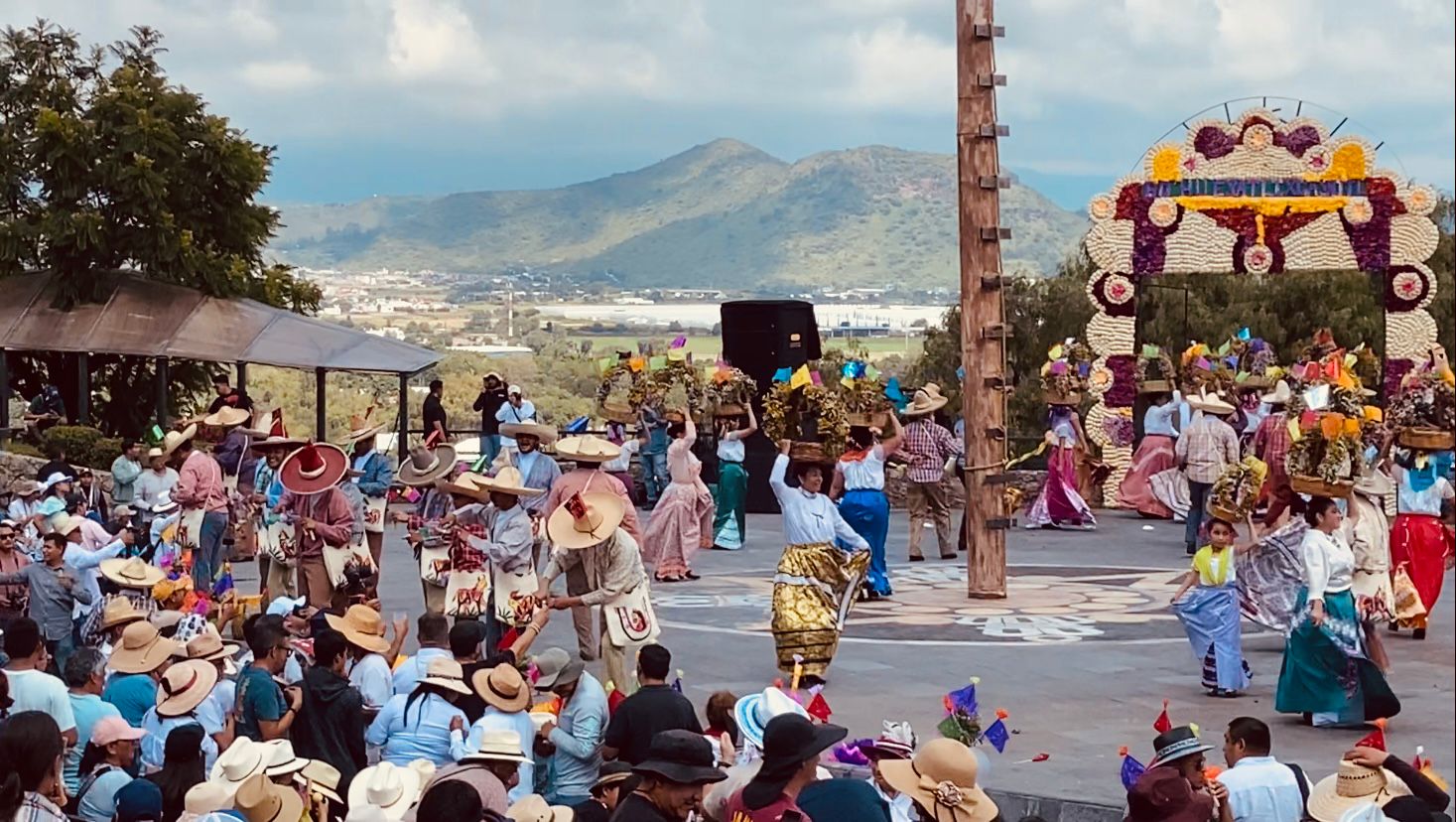 Armenta encabeza arranque de la edición 60 del Atlixcáyotl 