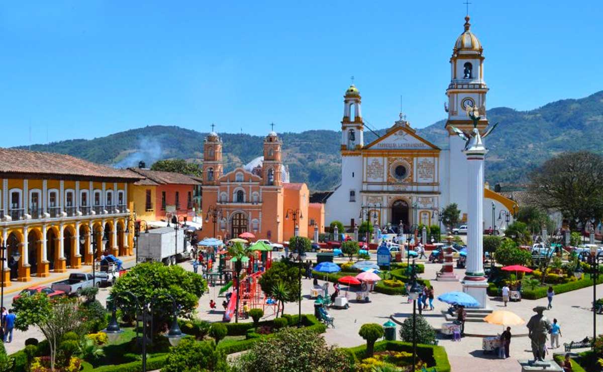 Entre montañas cubiertas de neblina y arquitectura tradicional se encuentra Zacapoaxtla