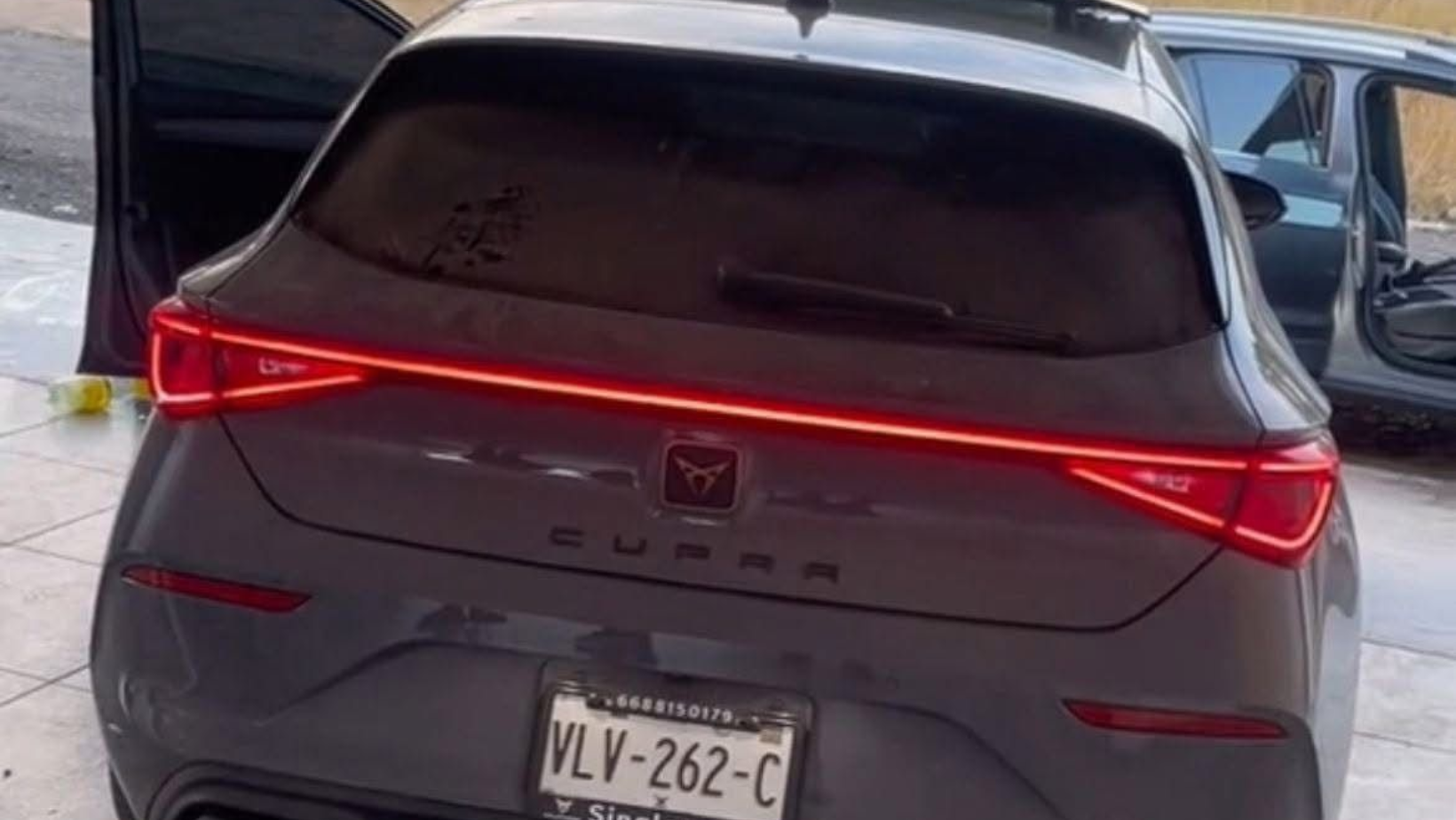 Roban camioneta de lujo en Atlixco