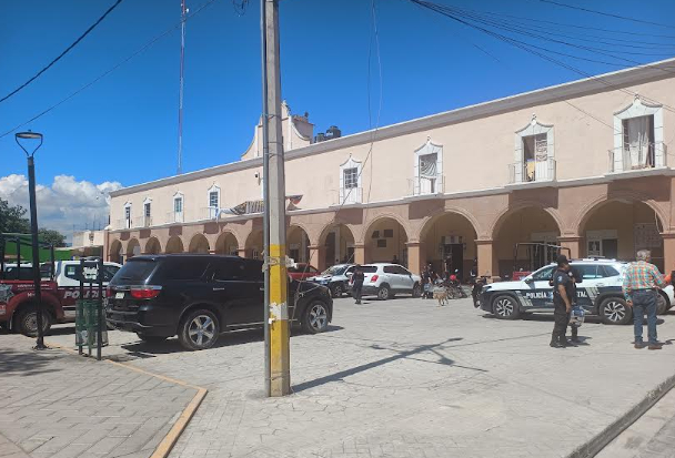 Asaltantes se llevan más de 80 mil pesos en celulares a tienda Telcel de Santiago Miahuatlán 