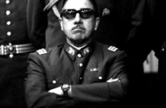 Teorema de la casualidad. Salinas Pliego lanza campaña el Día de Pinochet