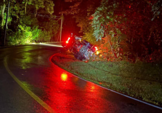 Volcadura de pipa con gas genera cierre de Teziutlán-Nautla en Hueytamalco
