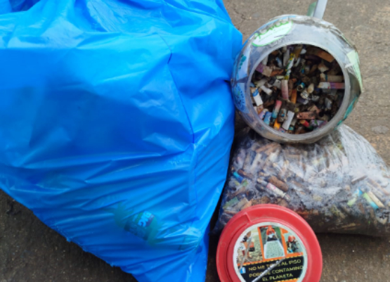 Colillaton permite retiran cientos de colillas de cigarro y otros desechos en Texmelucan