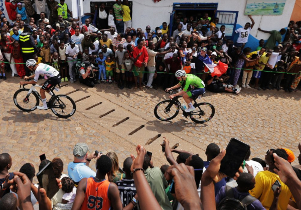 Isaac del Toro firma el mejor resultado nacional en un Mundial de Ciclismo