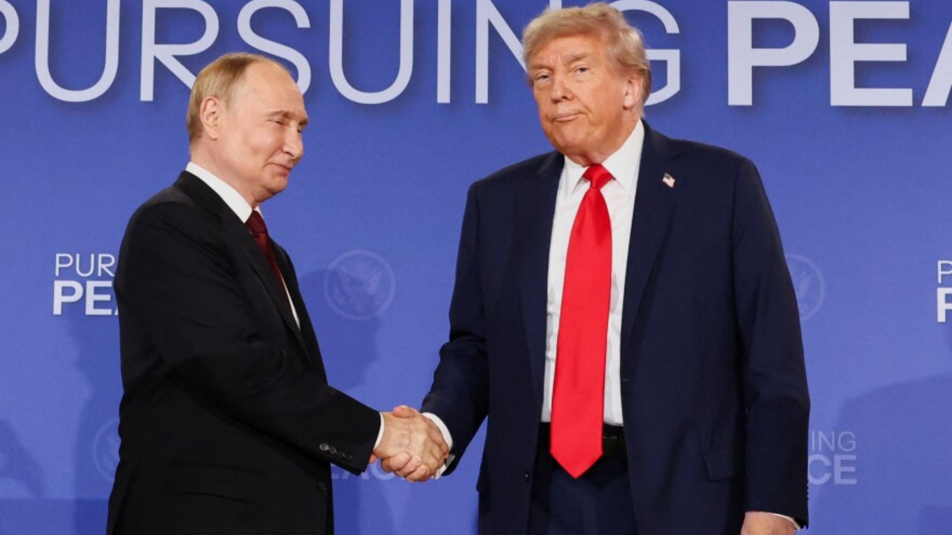 Trump dice estar decepcionado con Putin por no acabar guerra en Ucrania