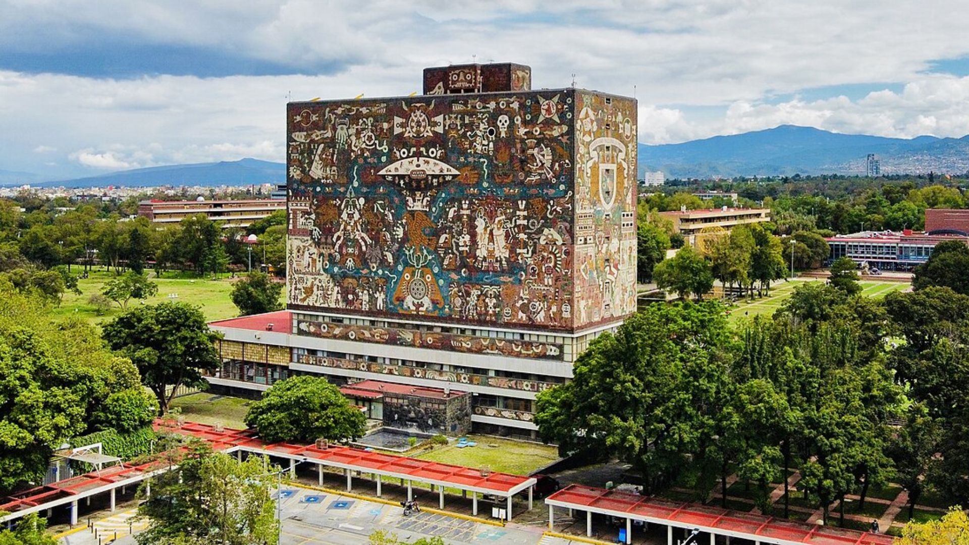 Ante amenazas de grupos incels, se suspendieron clases en 5 facultades de la UNAM