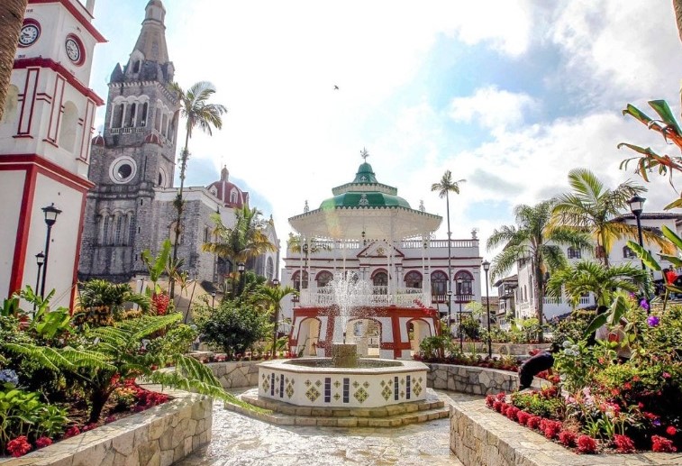 3 mil millones de pesos la derrama económica que dejaron las vacaciones de verano en Puebla: SECTUR 
