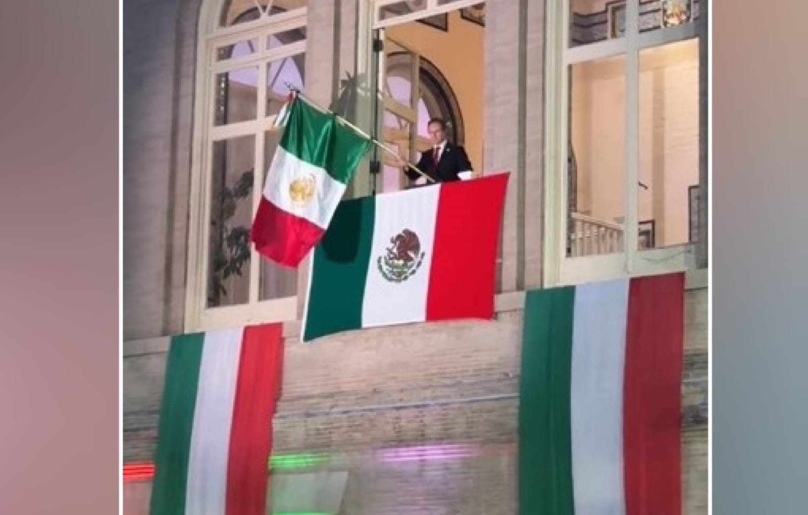 Pese a redadas contra migrantes, Esteban Moctezuma da el Grito de Independencia en Washington