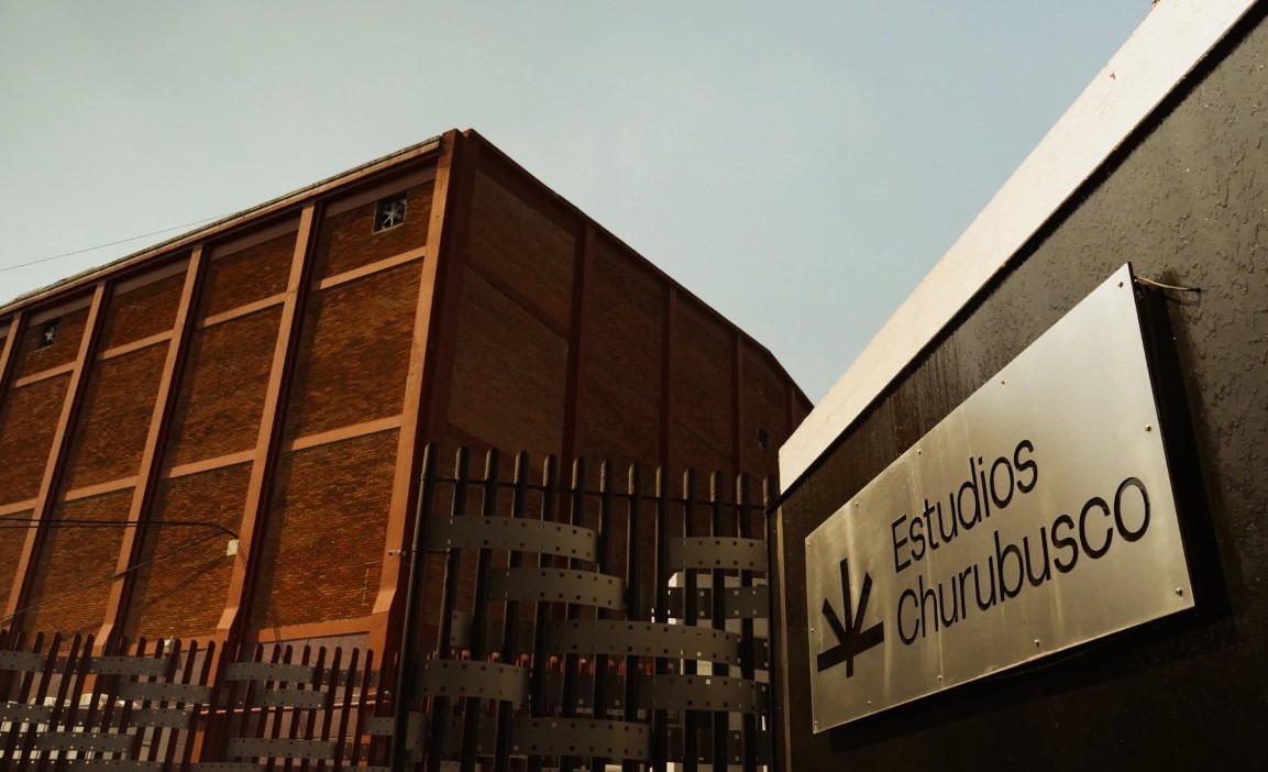 Celebran el 80 Aniversario de Estudios Churubusco con Exposición y Timbre postal 