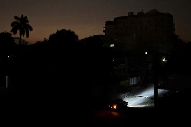 Cinco provincias de Cuba quedan sin luz en nuevo apagón masivo nacional