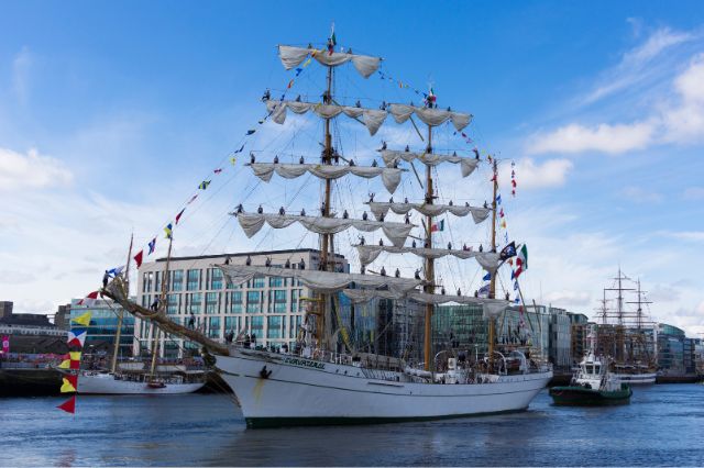 Tras accidente en Brooklyn, Buque Cuauhtémoc vuelve a navegar en EE. UU.