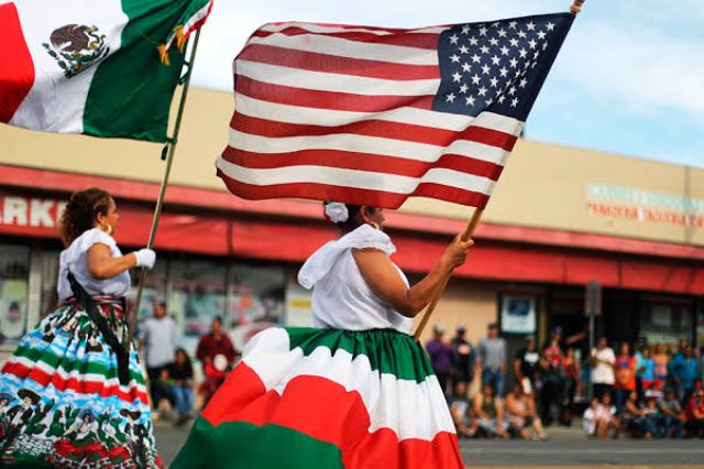Temor a redadas migratorias frena celebraciones del Grito en EE. UU.