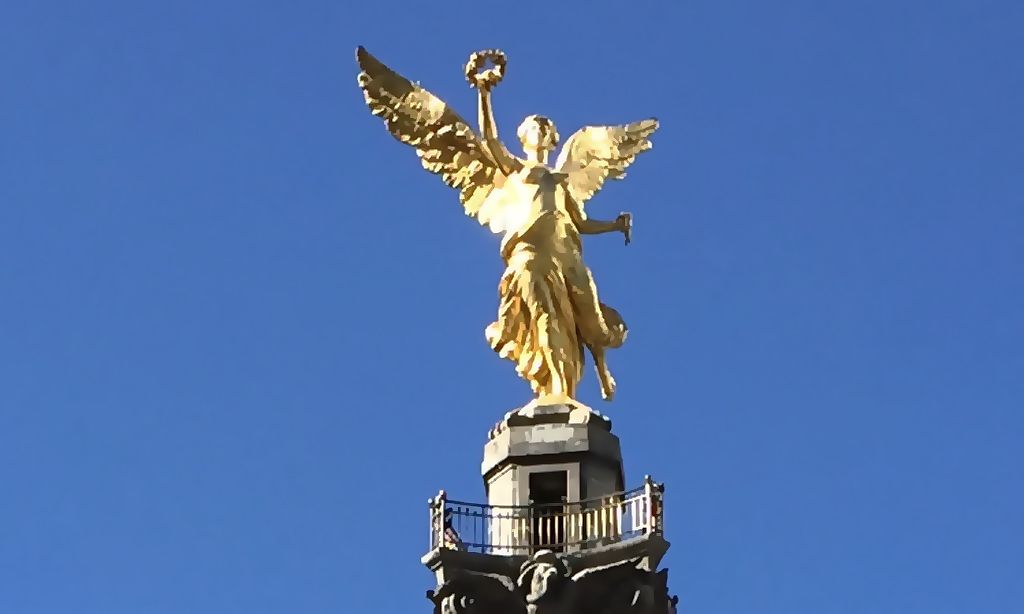 Columna de la Independencia, uno de los monumentos artísticos más emblemáticos del país