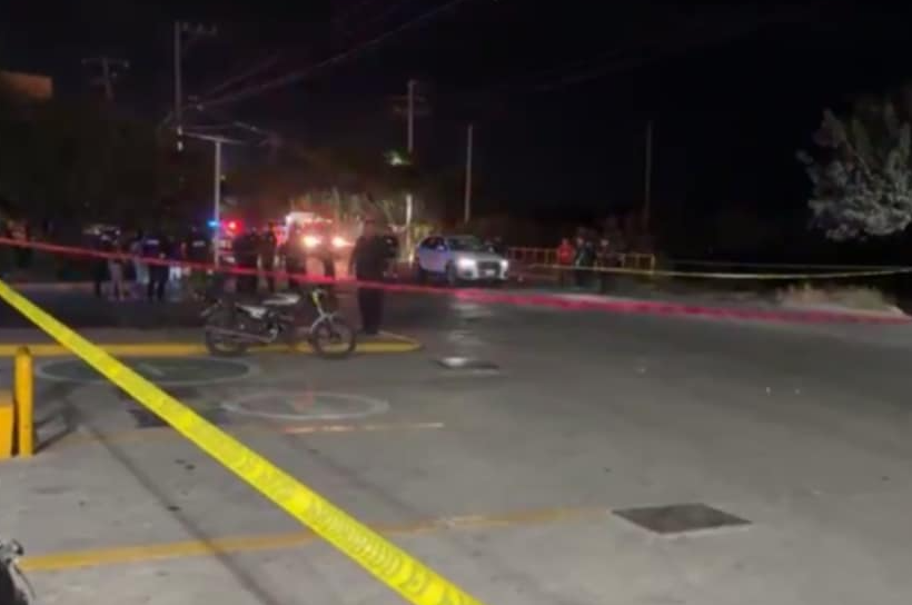 Lo ejecutan cuando circulaba en su vehículo; también lesionan a un bebé en Tehuacán