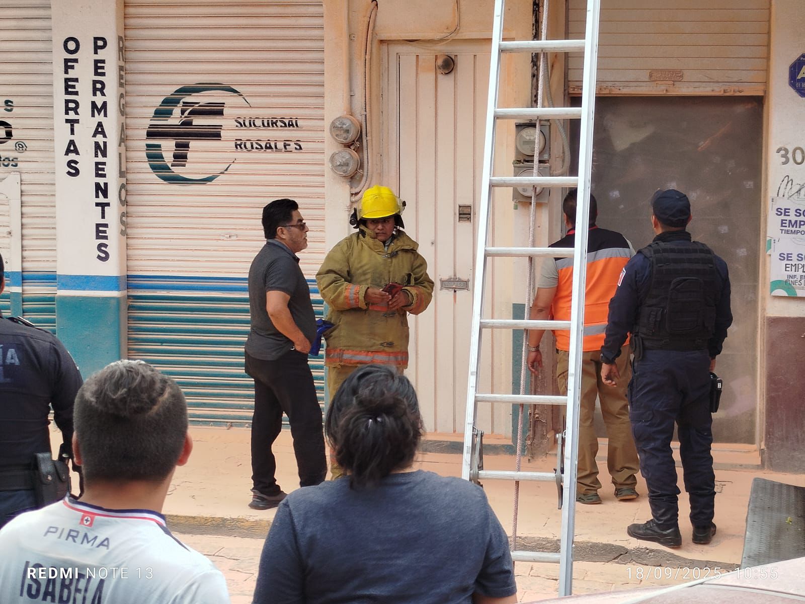 Reportan explosión en el centro de Atlixco por corto circuito en casa particular