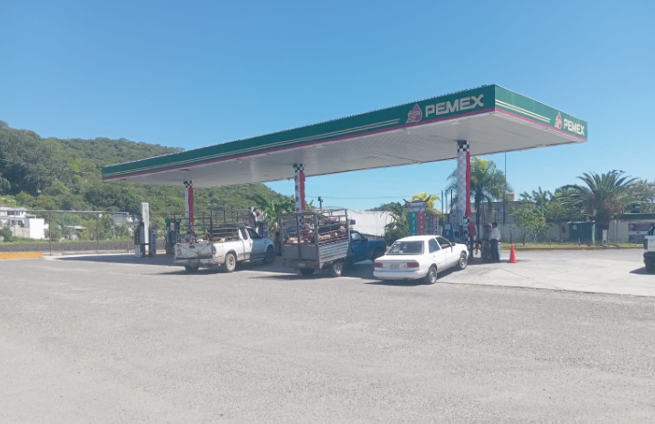 Asaltan gasolinera de San Juan Epatlán