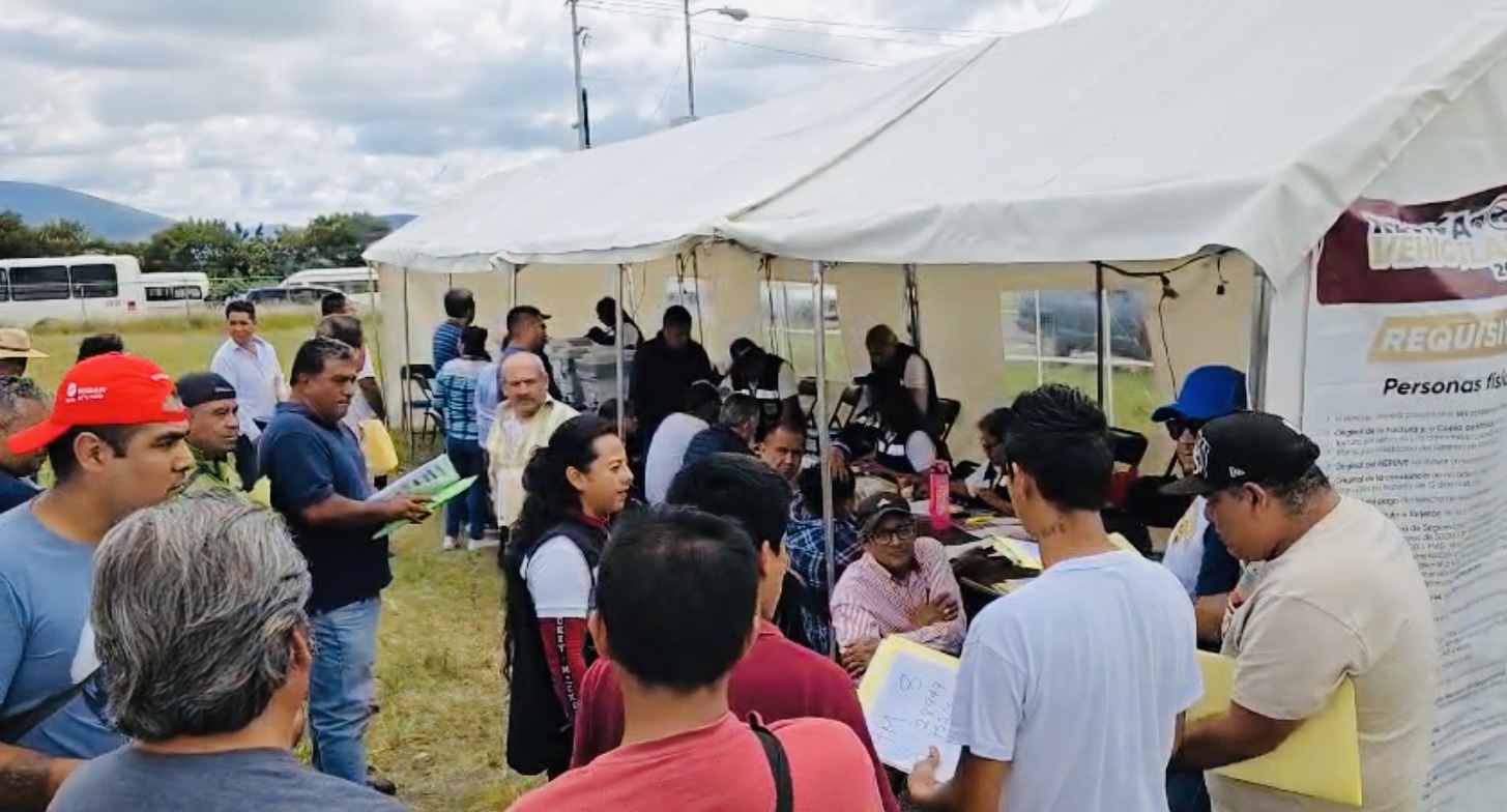 Revista vehicular 2025 provoca filas y movilidad restringida en Atlixco