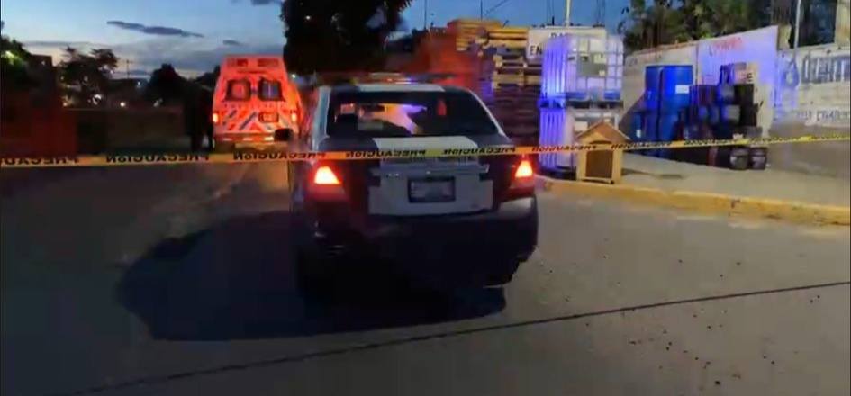 Pierde la vida motocicleta, tras ser atropellado por un tráiler en Tehuacán