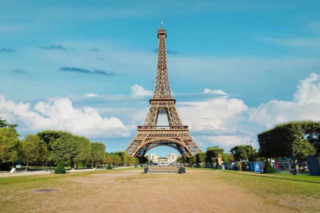 París reconocerá a mujeres científicas en el monumento más emblemático de Francia