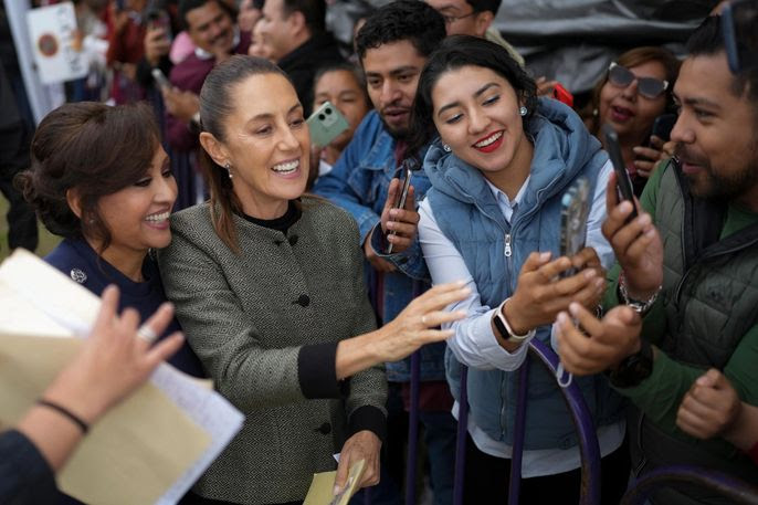 En Tlaxcala, Sheinbaum anuncia que el domingo 5 de octubre cerrará en el zócalo de la CDMX su gira nacional