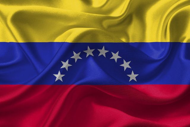 Venezuela denuncia más vuelos espías de EE.UU. tras buques en el Caribe