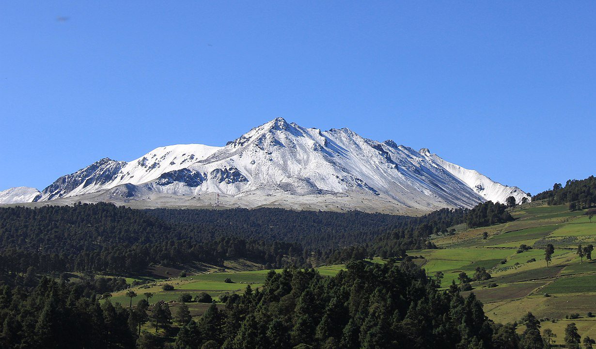 Multa y cárcel por entrar sin permiso al Nevado de Toluca con vehículo todoterreno