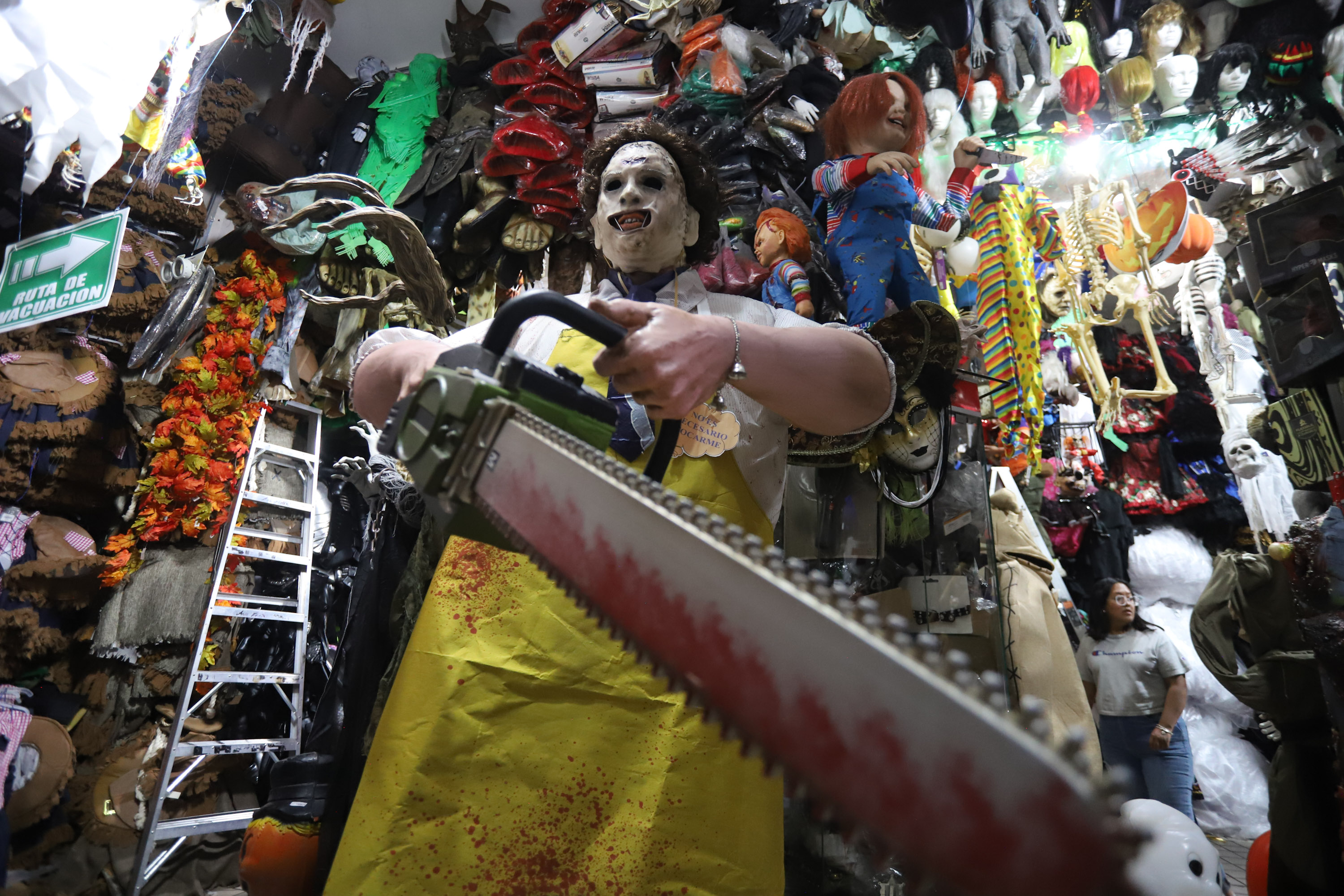 Octubre, uy que miedo, llega la temporada alta en tiendas de disfraces