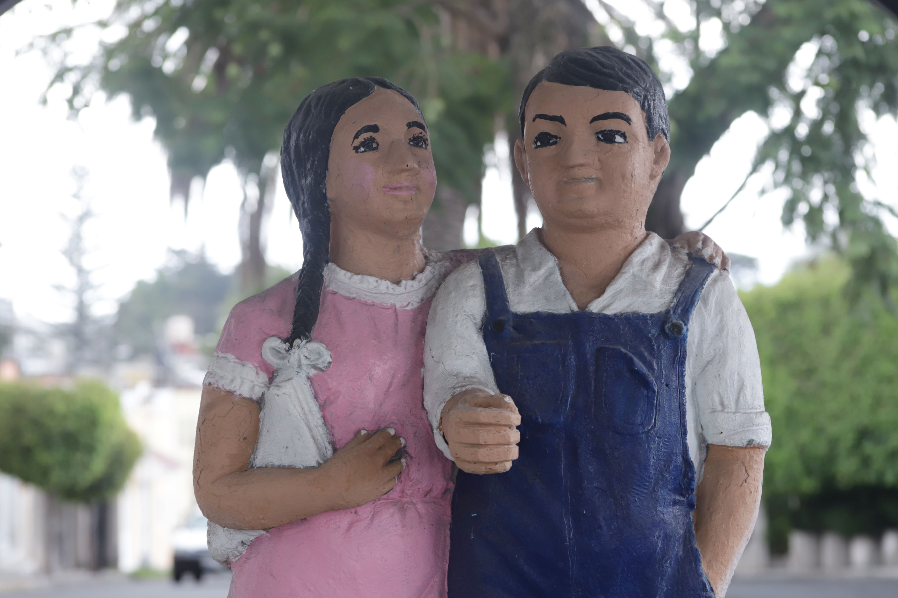 Cuenta que la leyenda que los muñecos de esta fuente cobran vida por la noche...