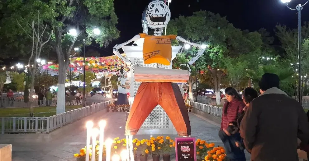 Más de 60 mil visitantes esperan en Ajalpan por las celebraciones de Día de Muertos 