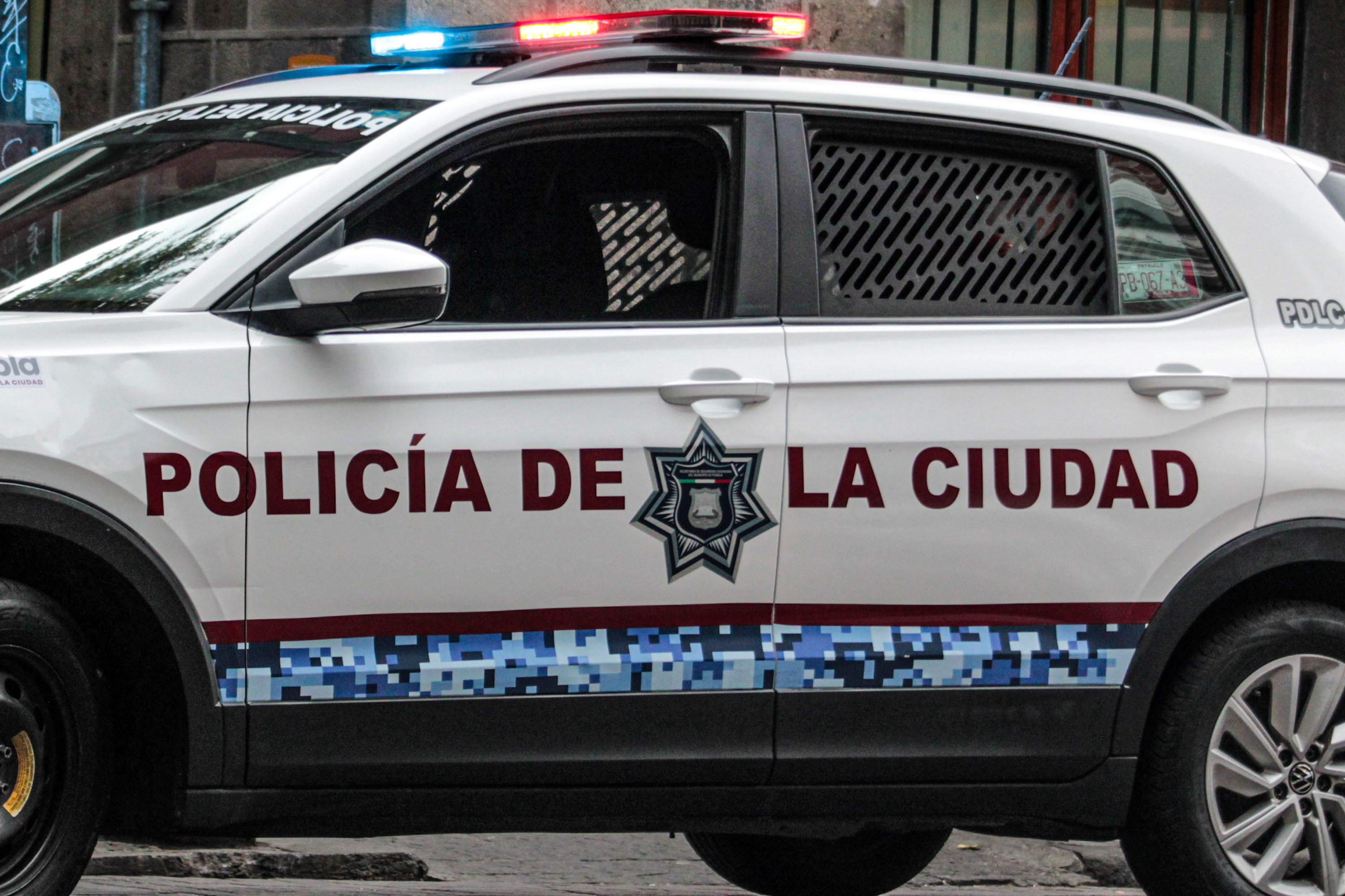 Intentan linchar a sujetos que habrían atropellado a una niña en Tonantzintla