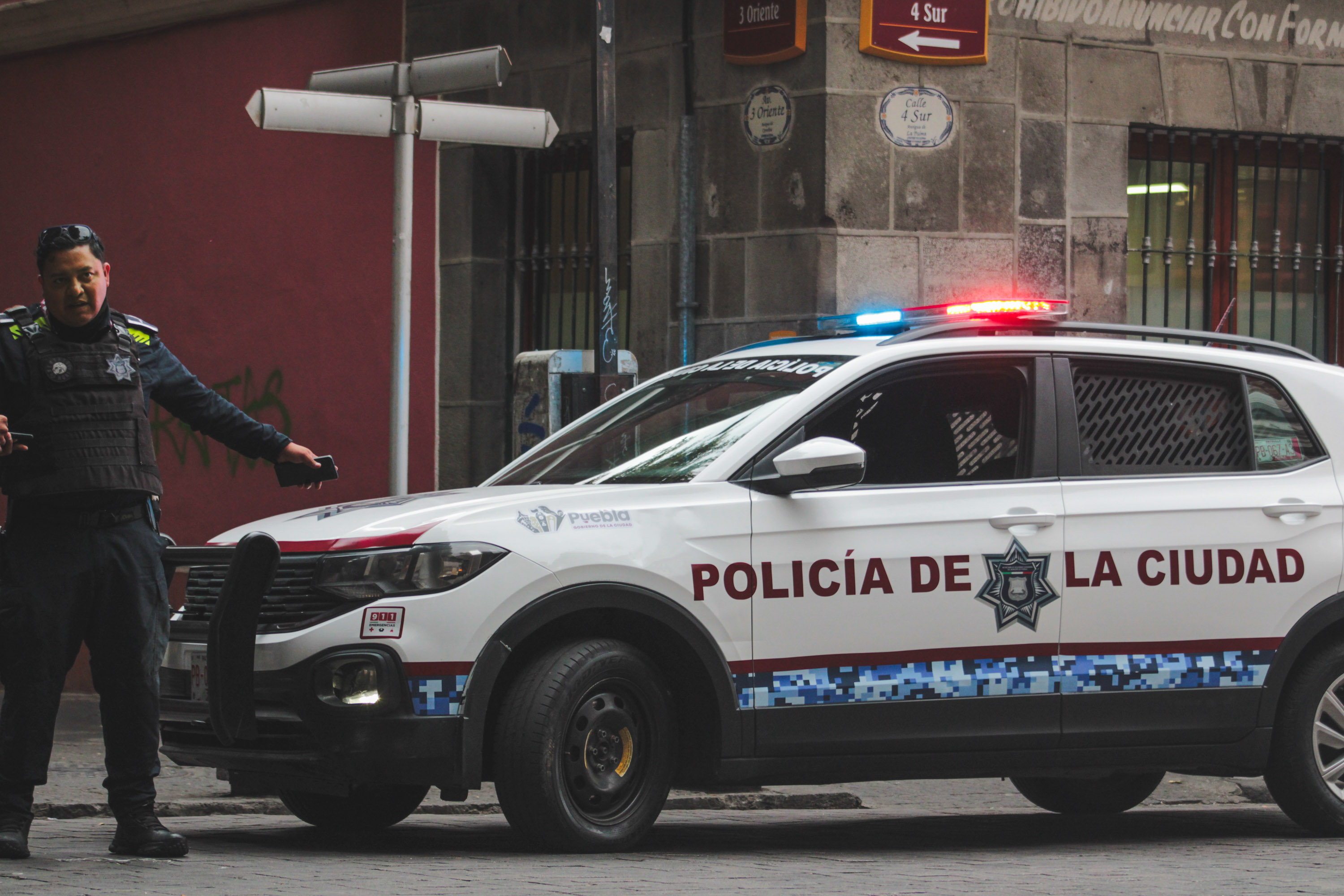 74 mil pesos le quitan a una mujer cuando salió de un banco en la colonia Santa Cruz Buenavista